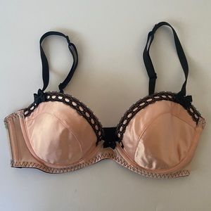 Victoria Secret Pink underwire Demi Bra